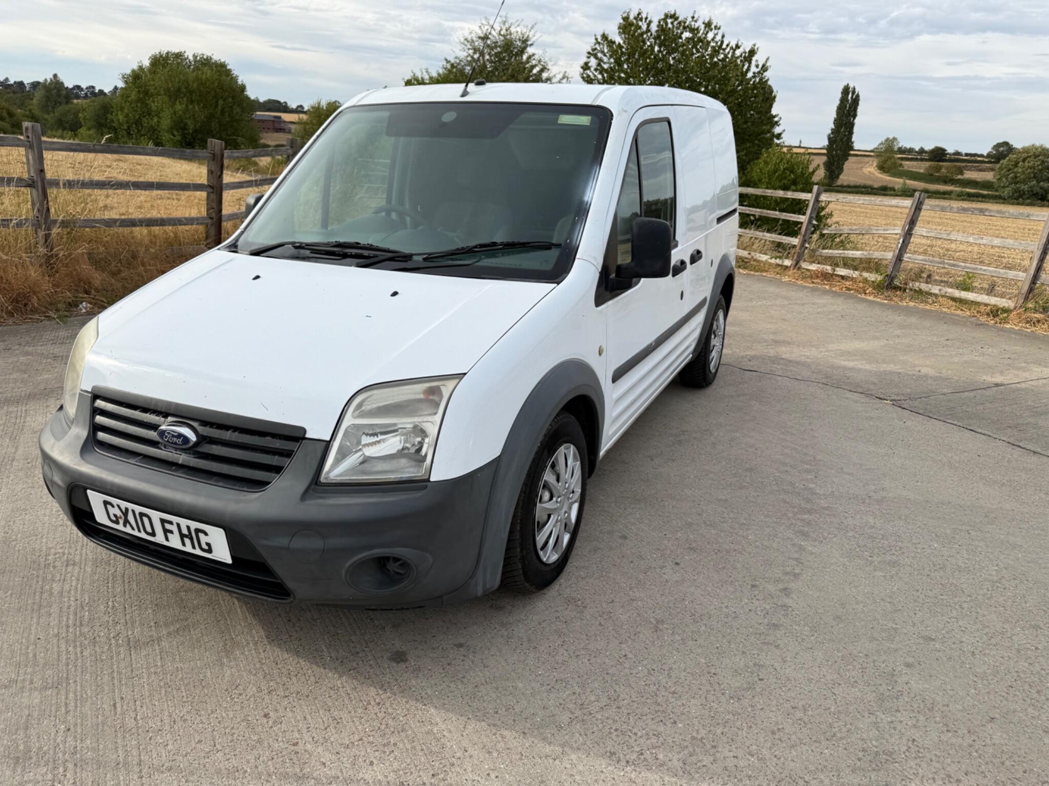 Ford Transit Connect 1.8 TDCi T200 L1 H1 4dr — photo 52 of 86